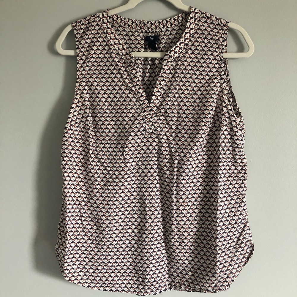 Gap Floral V-Neck Top